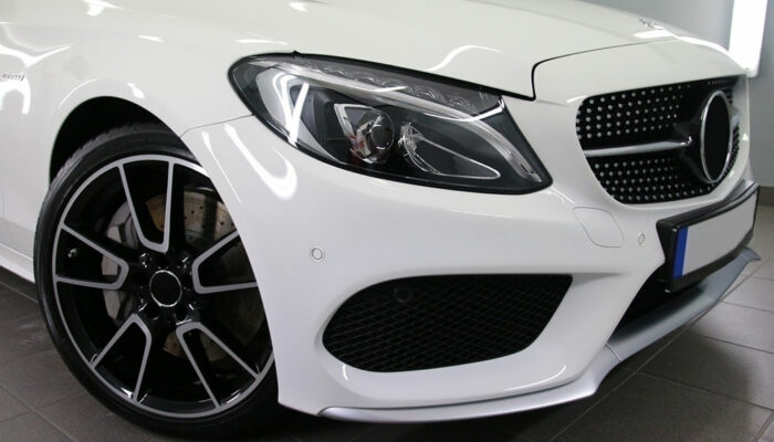 Key Features of the Mercedes C 300