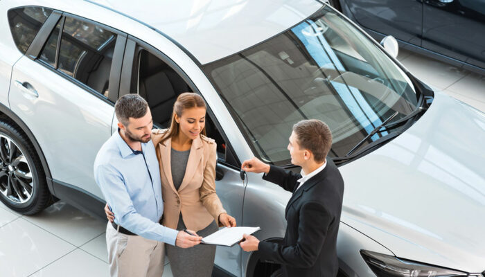 Chrysler 300 – Top Features, Performance, and Price