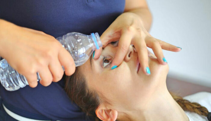 Dry, itchy eyes at night – Know about its causes, symptoms, and treatment