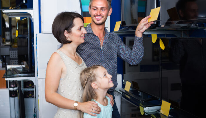 Here’s How to Get the Best Deals on Televisions