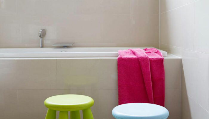 How to use colors in children’s bathroom