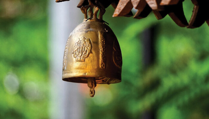 Primary religious items for Buddhist rituals