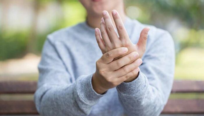 Tingling in the Hands – Common Causes and Symptoms