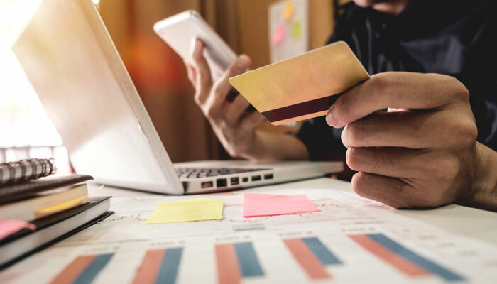 4 essential features to look for in an eCommerce platform