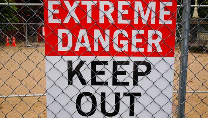 5 must-have warning signs at the workplace