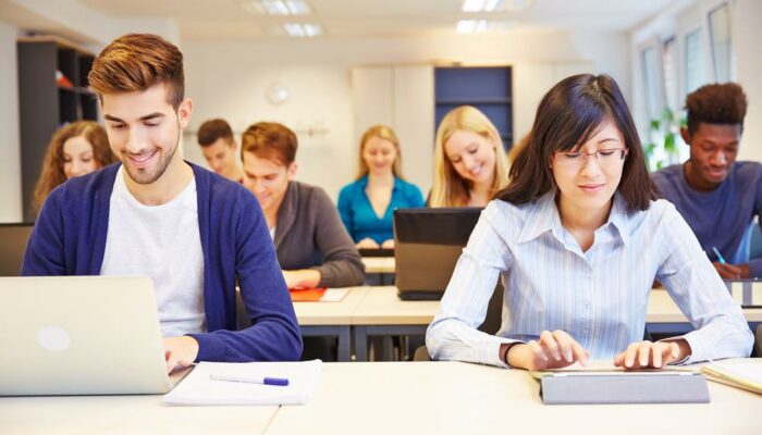 My Personal Experience Of Attending College Classes Online