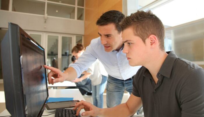 Best Online College Courses For Commerce Students