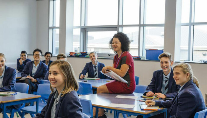 Best online colleges for pursuing e-commerce courses