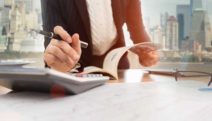 Here’s what you need to know before picking a financial advisor