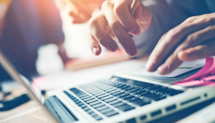 How to choose the best business laptop