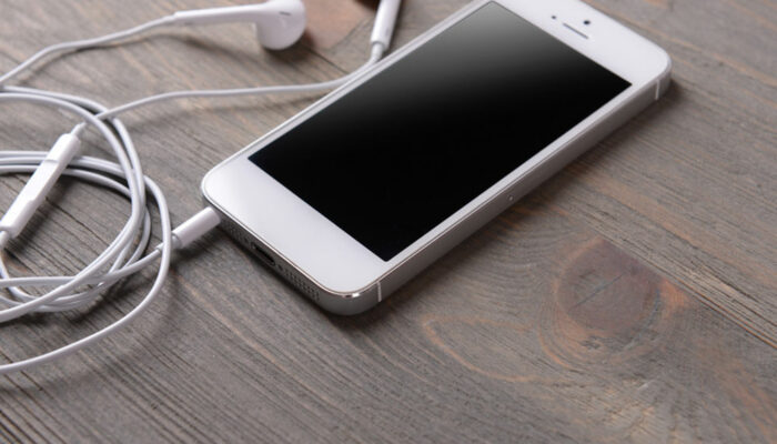 Things to consider before opting for cheap mobile phone deals