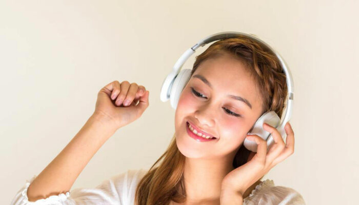 Three ways to enjoy music on your iPhone without iTunes