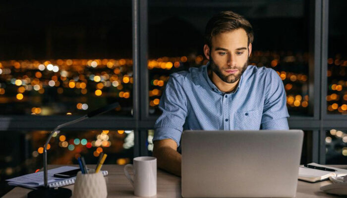 Want a free laptop? Here’s how