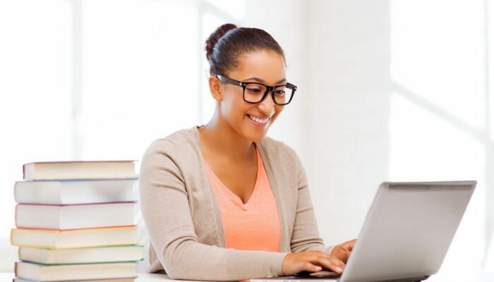 4 factors to consider while choosing an accredited online school