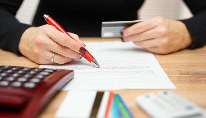 Bank Accounts for Seniors – Best Options, Key Features, and Tips